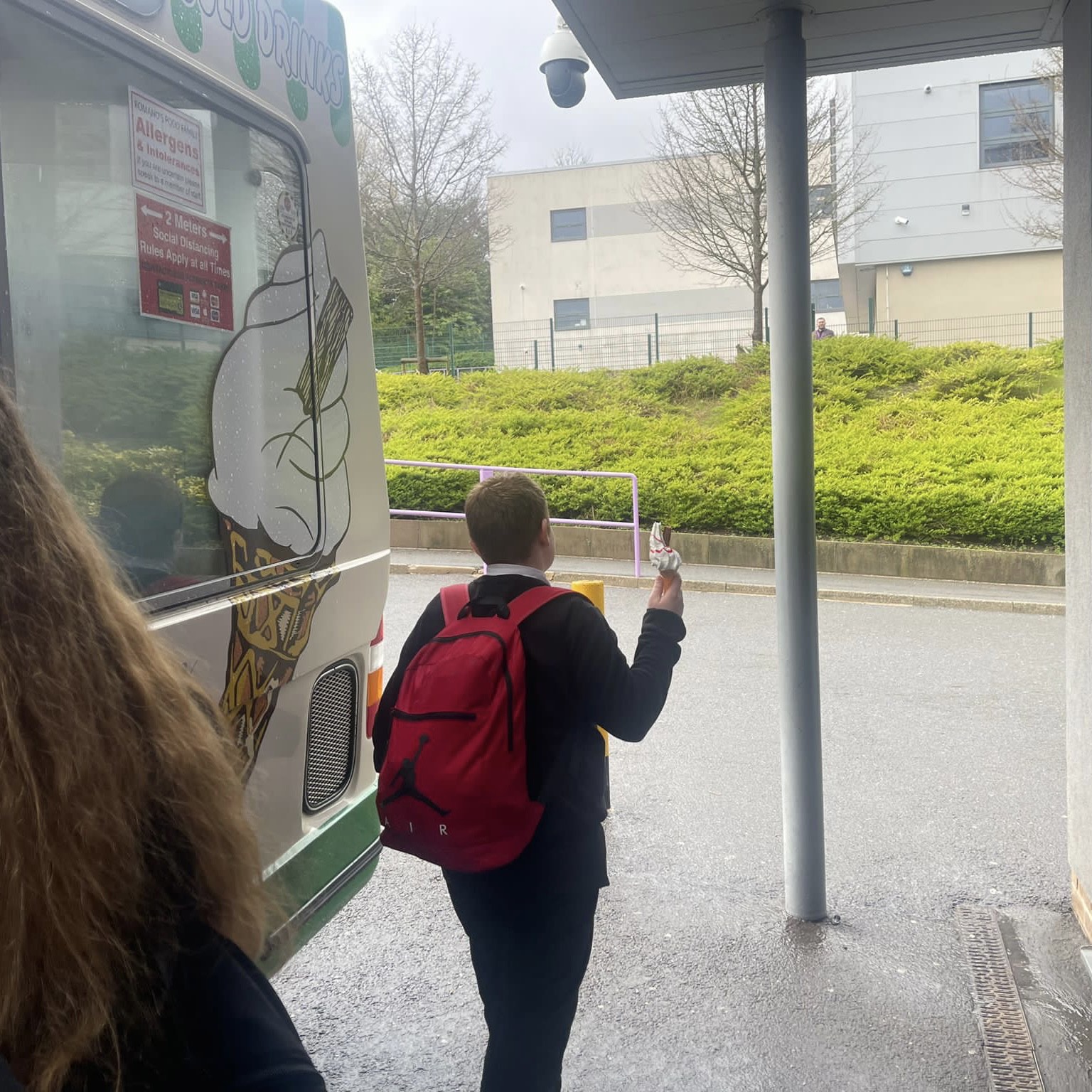 Students enjoy their reward ice creams on the final day of term!
